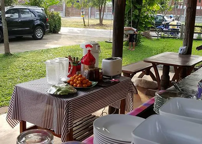 Bang Wela At Suanphung โรงแรม ทุ่งแฝก